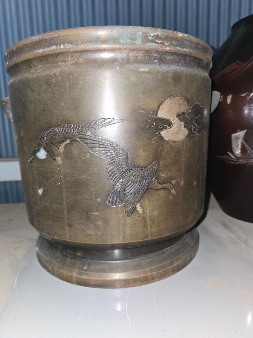 青銅製の日本のボウル