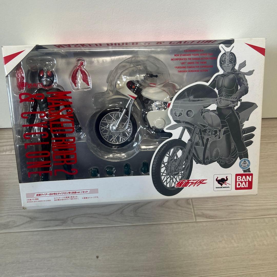 t156 S.H.Figuarts 仮面ライダー旧2号&サイクロン号
