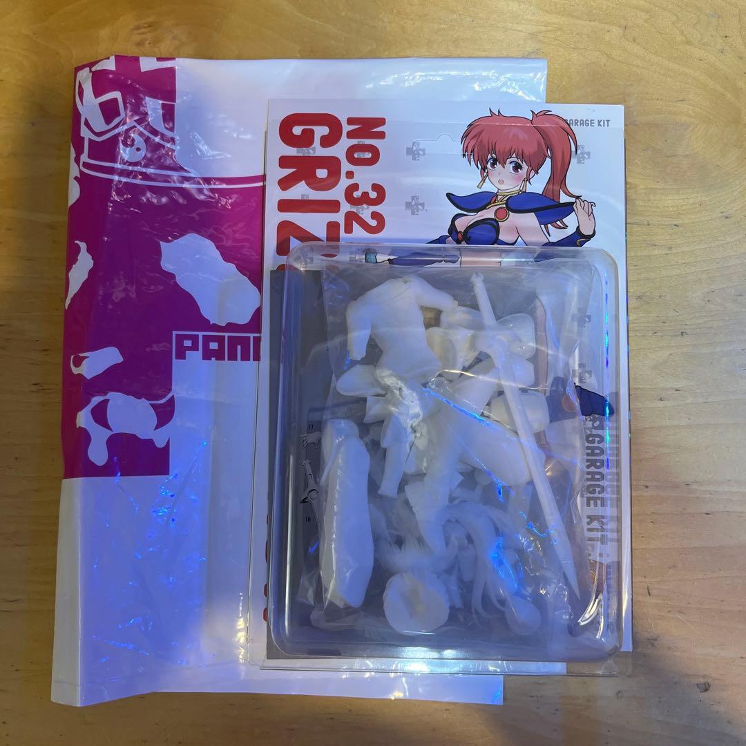 グリズリーパンダ　レダ　朝霧陽子