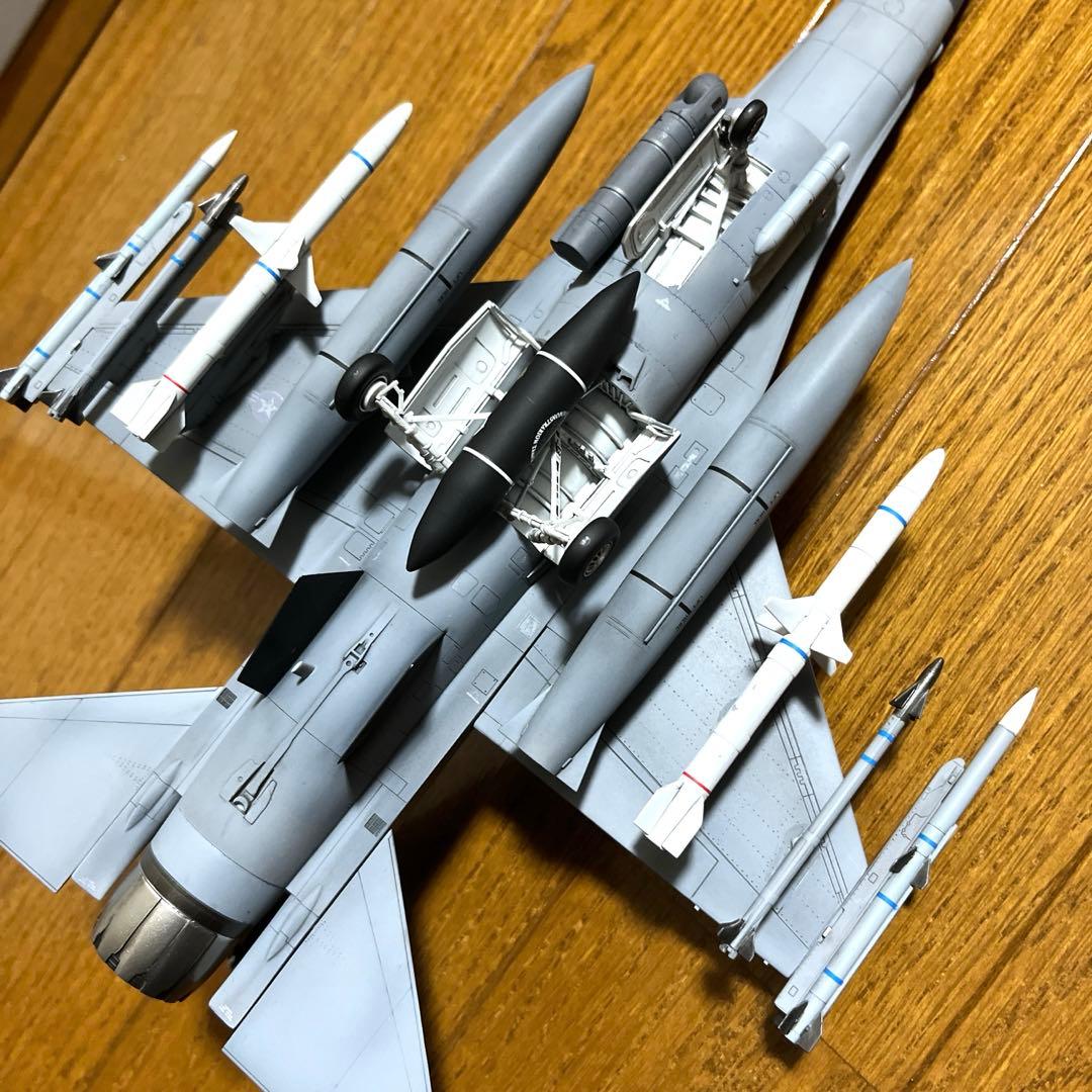 戦闘機プラモデル完成品1/48ハセガワF-16ファイティングファルコン