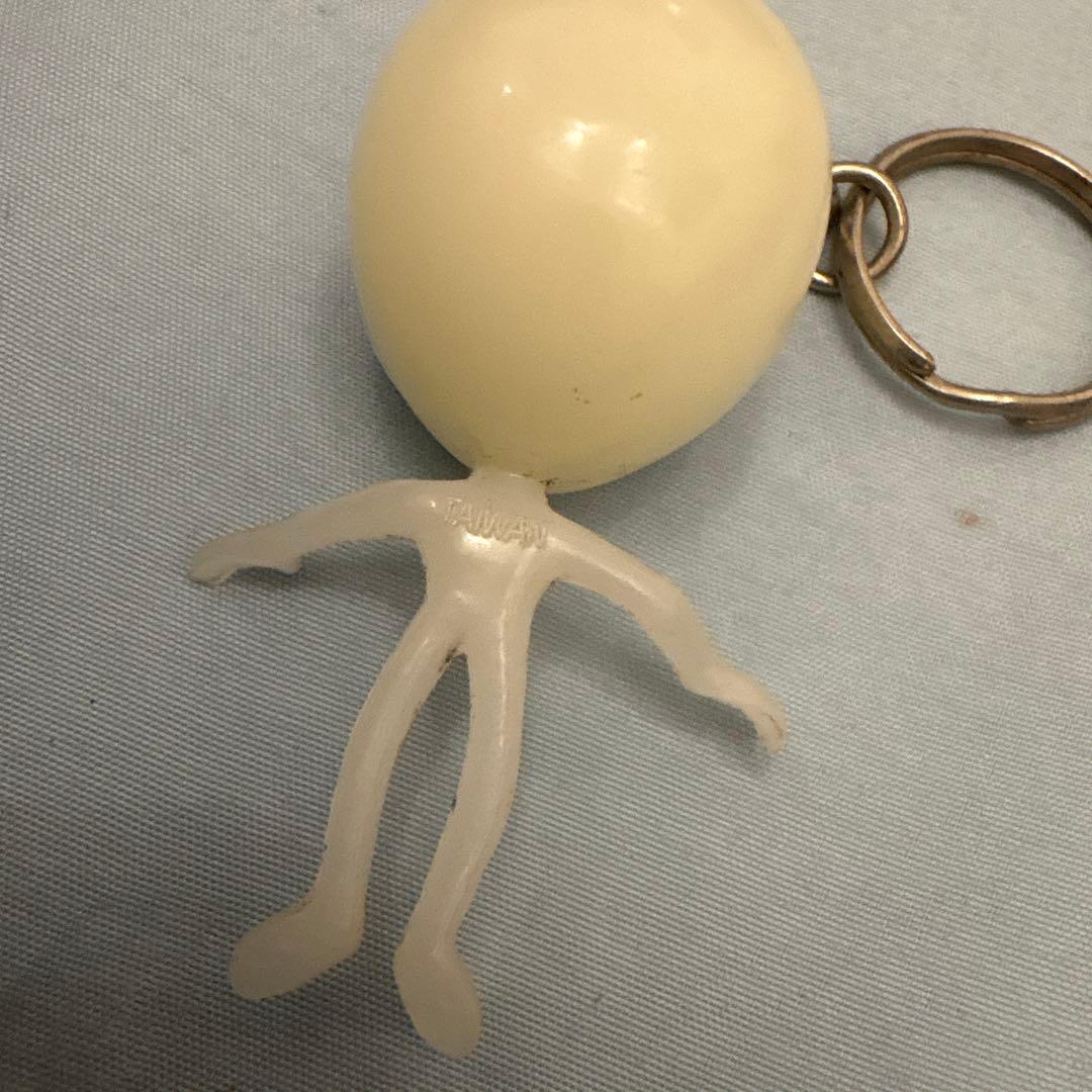 俺のおばあちゃんが小さい頃に買ってくれた光る宇宙人