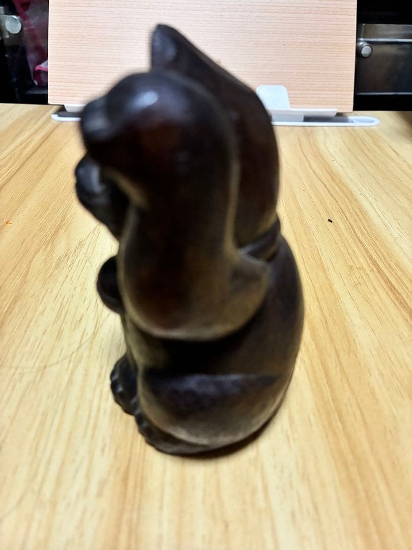 招き猫　木彫り