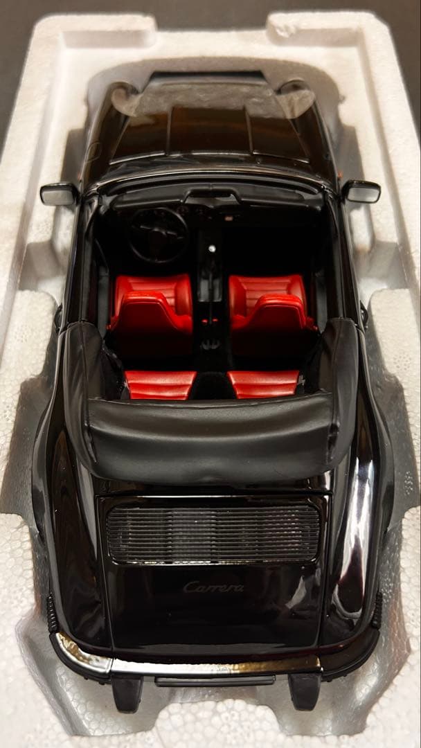 ミニチャンプスポルシェ 911 カレラ3.2 カブリオレブラック1/18