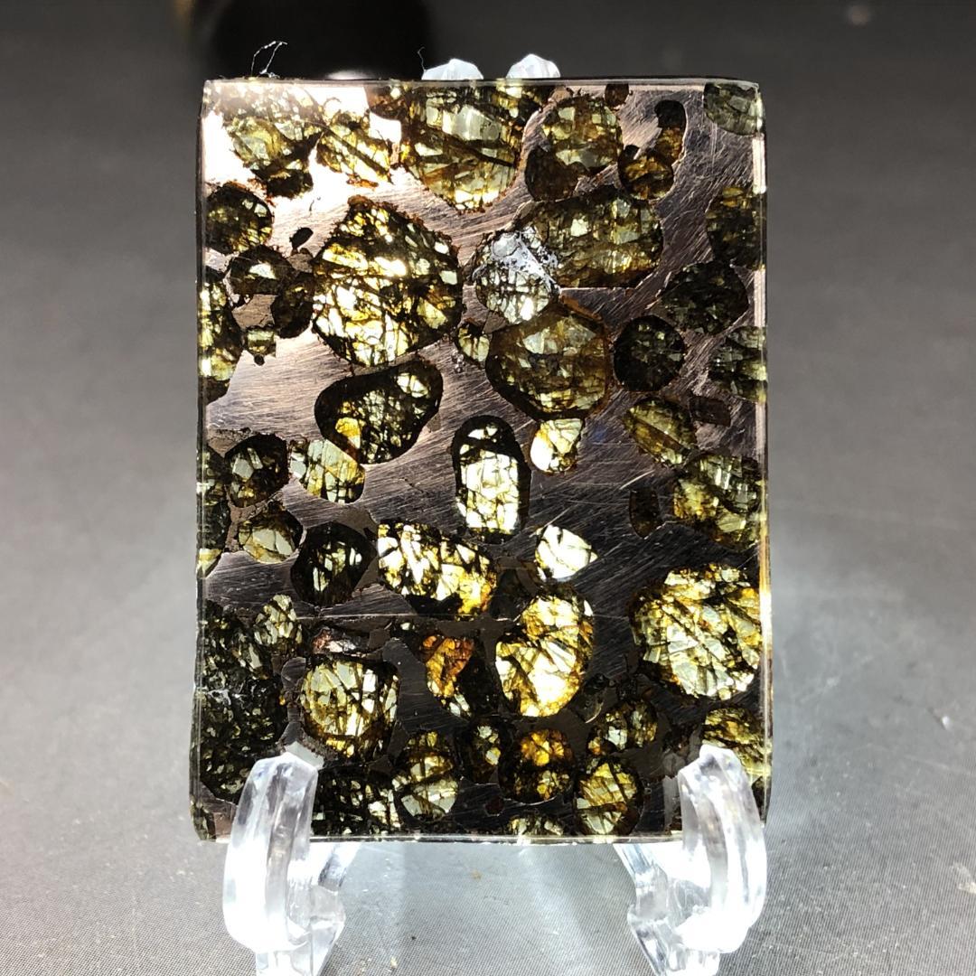 S*A様 パラサイト隕石 隕石　石鉄隕石　セリコ隕石 美品　重さ約7ｇ　ケース付