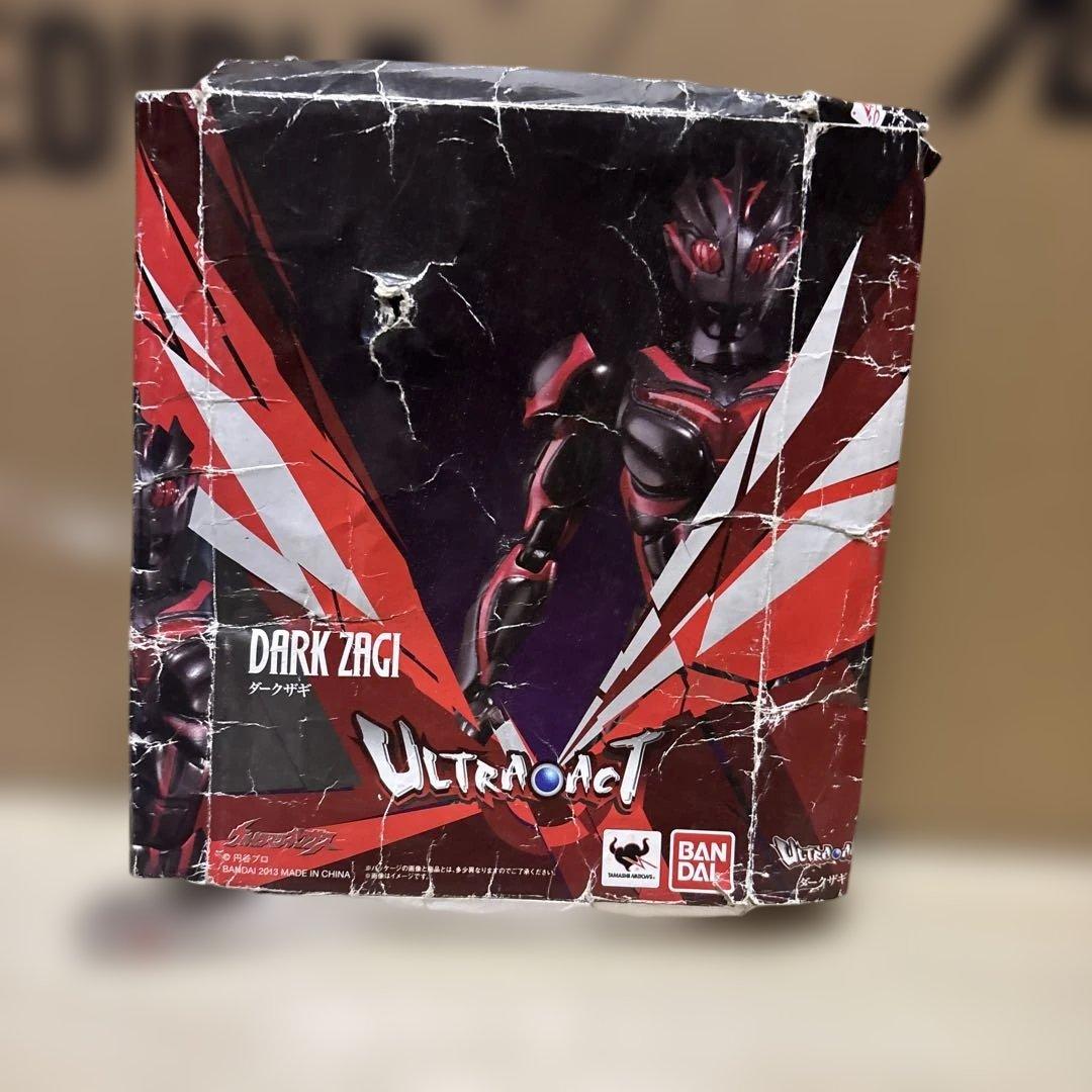 ウルトラアクト　ダークザギ