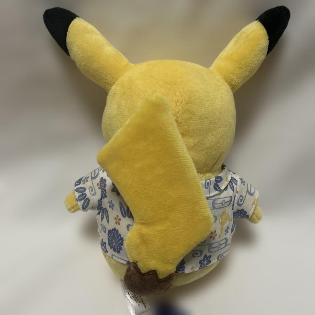 【数量限定完売品】かりゆしウェア ピカチュウ 沖縄限定 そらとぶピカチュウ