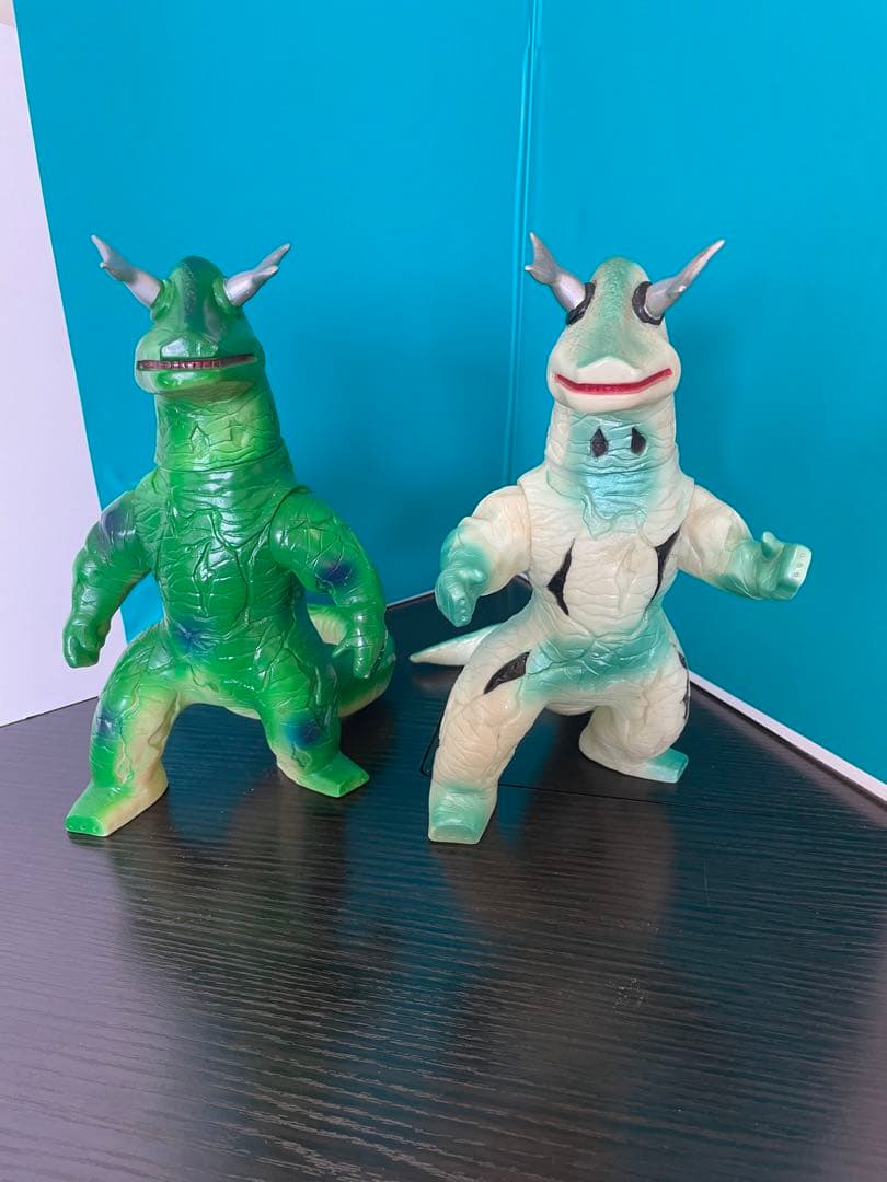 エレキング　2体