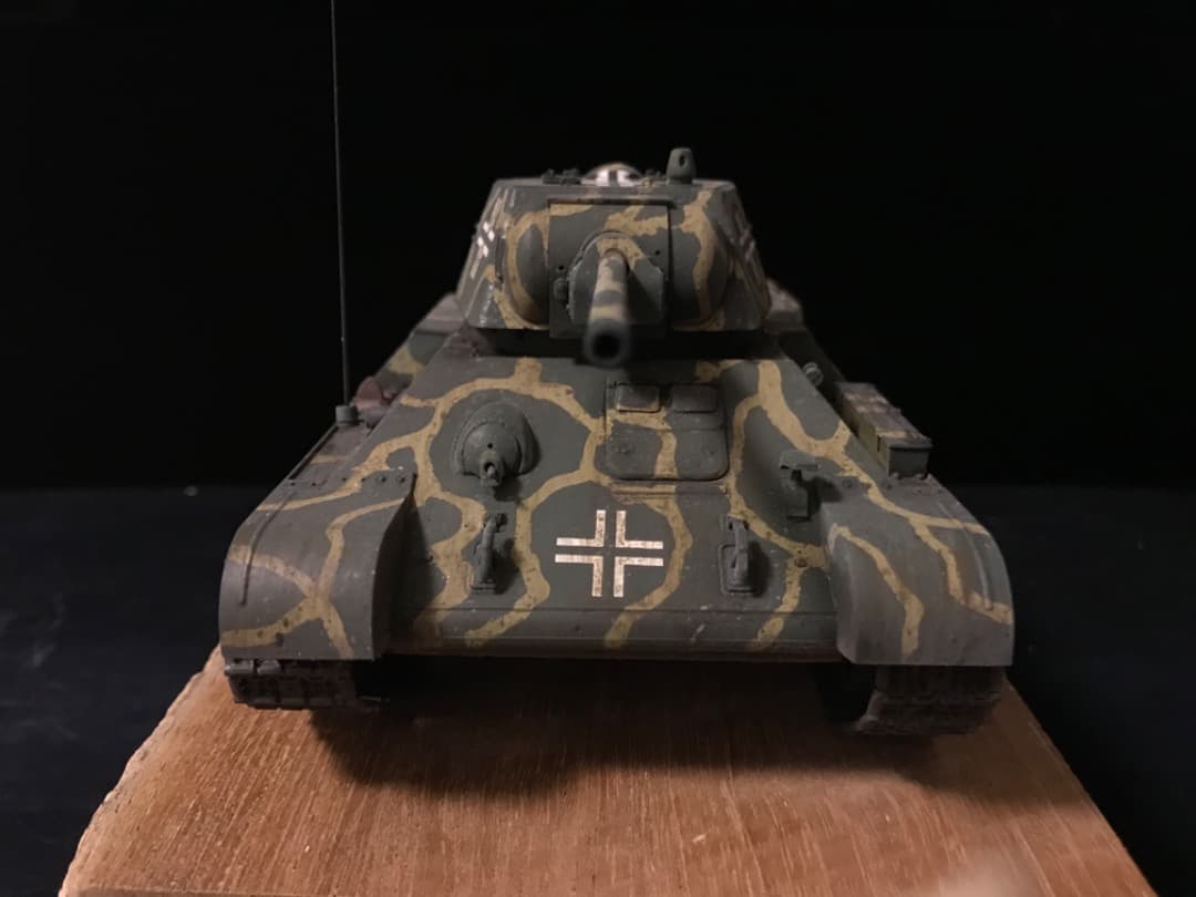 戦車　ドイツ軍　1/35 ICM 完成品　T-34