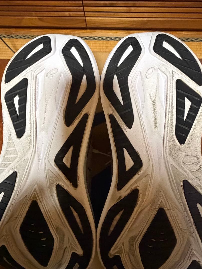 アシックス　スーパーブラスト2　ホワイト　26.5センチ