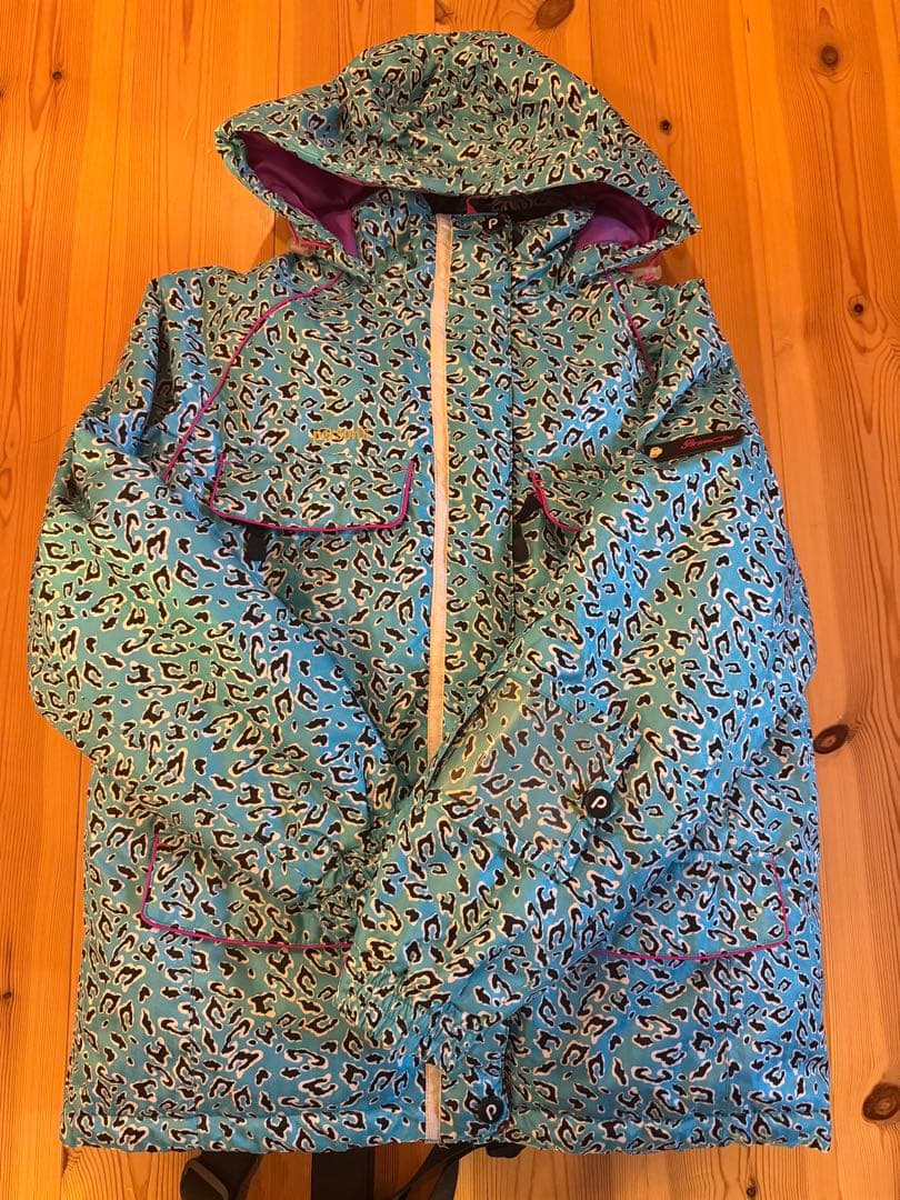 スキーウェア　レディース　レオパード柄