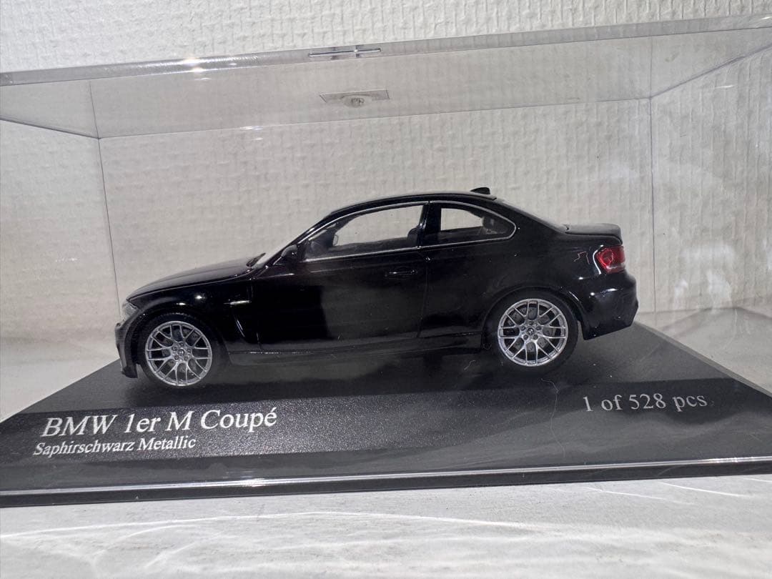  1er M Coupé ミニカー ブラックメタリック1/43