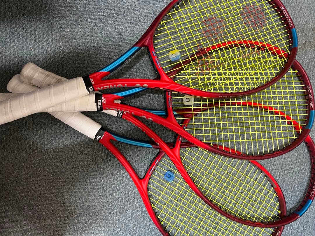 YONEX VCORE 98 ラケット 4本セット