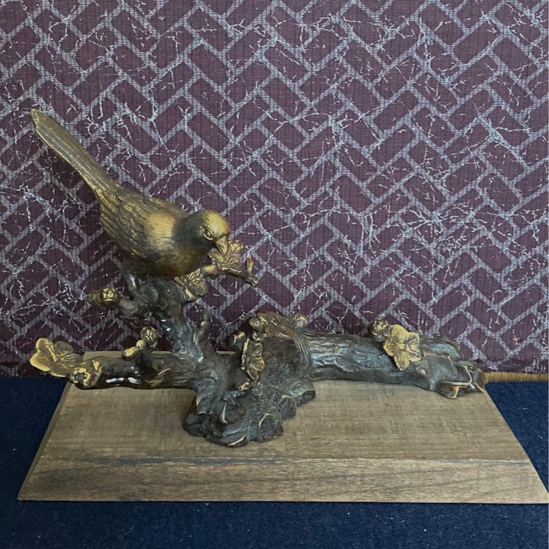 乾隆年製　銅製梅に鶯置物　木製台