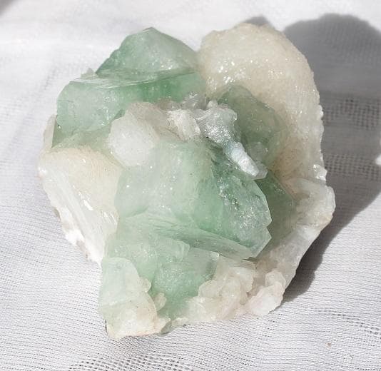 グリーンアポフィライト/ホワイトスティルバイト・原石ga11
