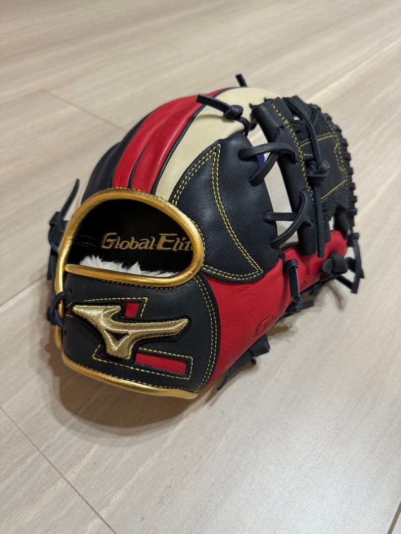 ミズノ　グローバルエリート軟式用グローブ