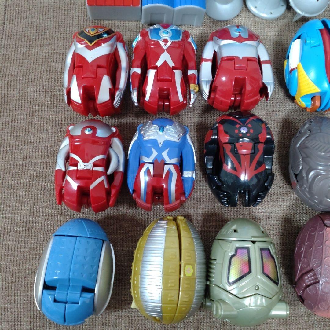 ウルトラエッグ24体&バトルアタッシュケース青、ジャンク1体おまけつき