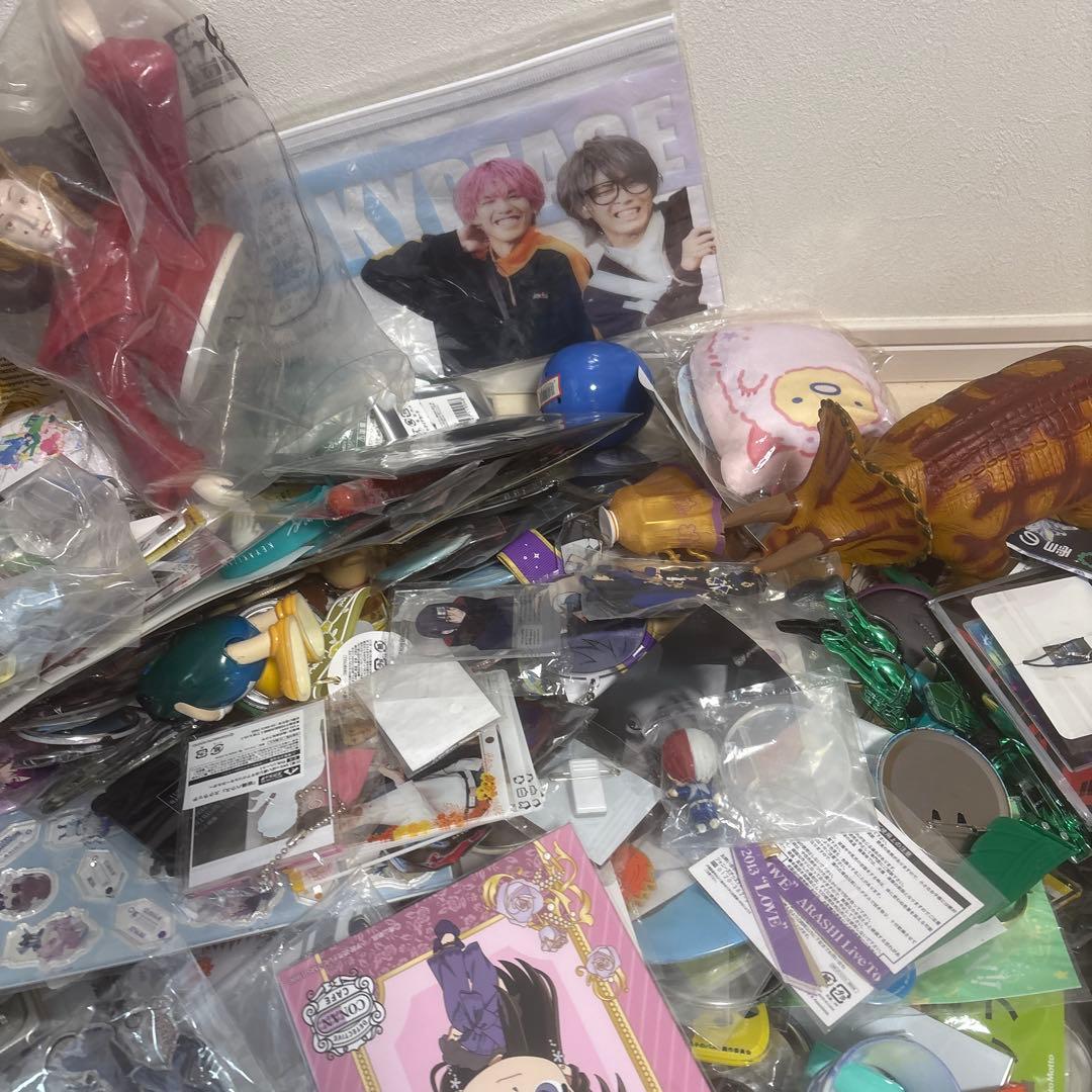 スターウォーズ　恐竜　ワンピース　名探偵コナン　ホロライブ　ナルト　ウルトラマン