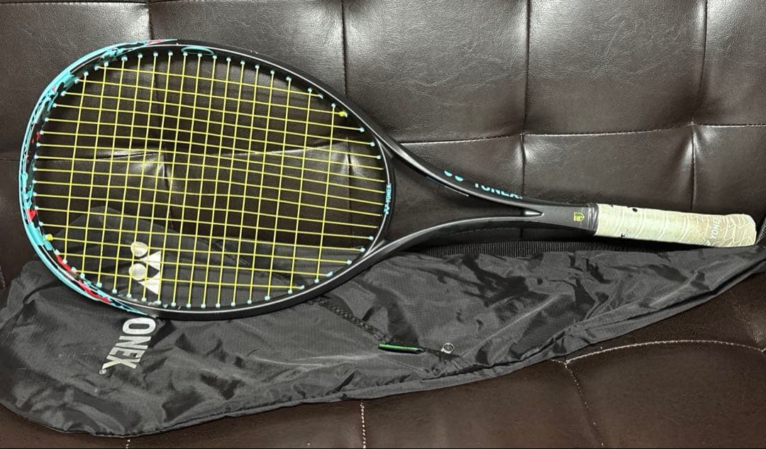 YONEX GEOBREAK 70S UL0テニスラケット　ケース付き