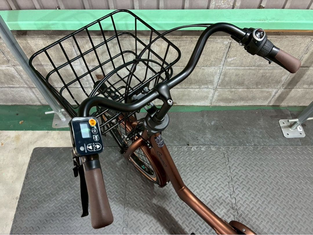 №8625電動自転車　パナソニック ギュット 20インチ✨美品✨希少カラー！