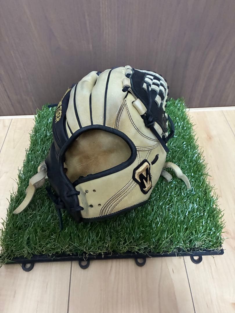 MITSUWA TIGER 軟式内野手グラブ　湯もみ型つけ済み