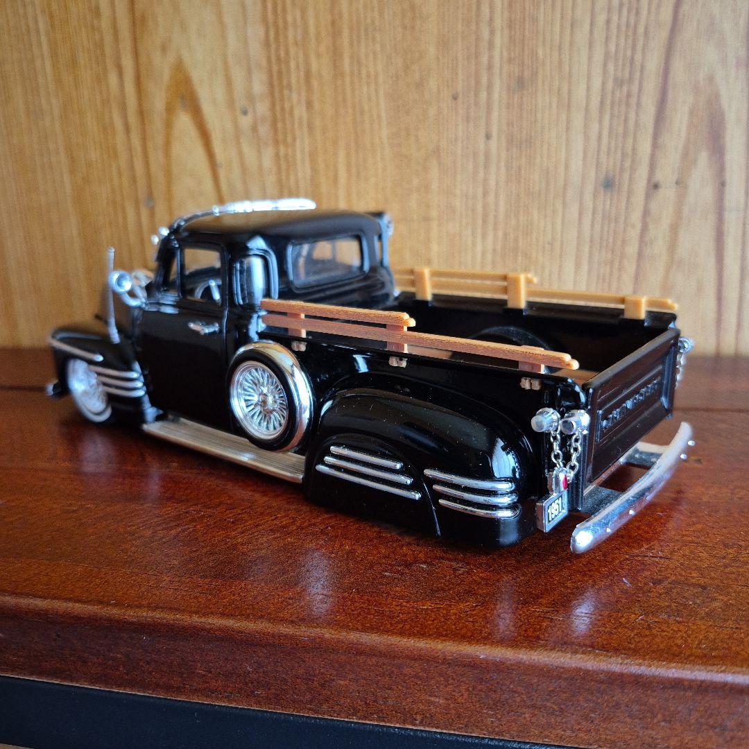 jadatoys 1951 シェビー ピックアップ ローライダー ミニカー