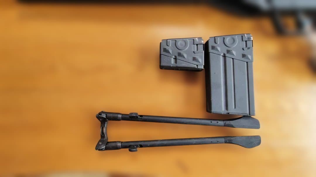 電動ガン　PSG-1　スナイパーライフル 可動式バイポッド付き　マガジン2個