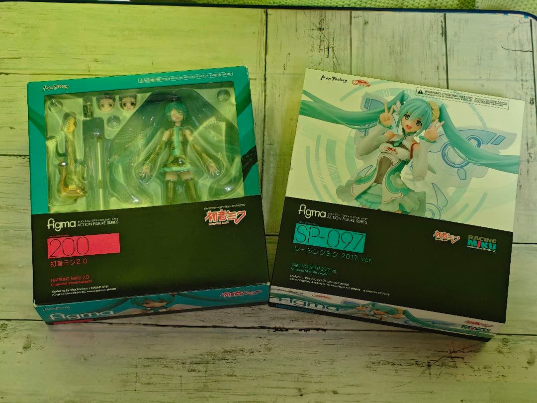 figma レーシングミク 2017ver. ＆ 初音ミク 2.0