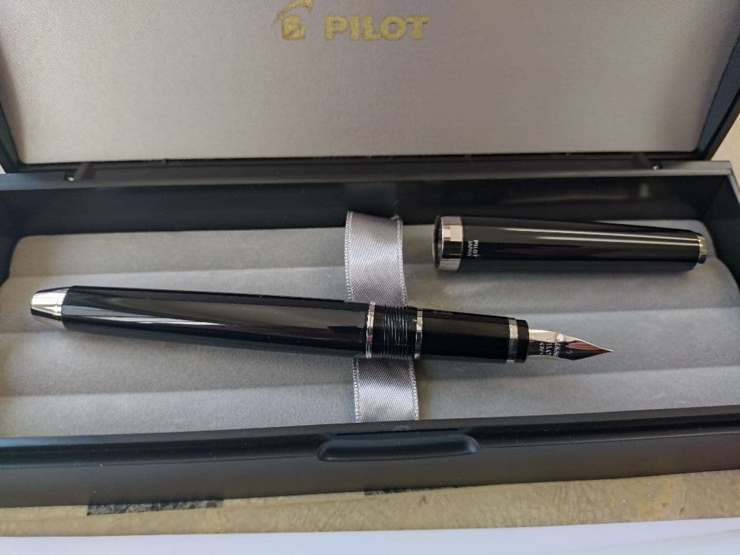 PILOT 万年筆 エラボー SF 黒 美品