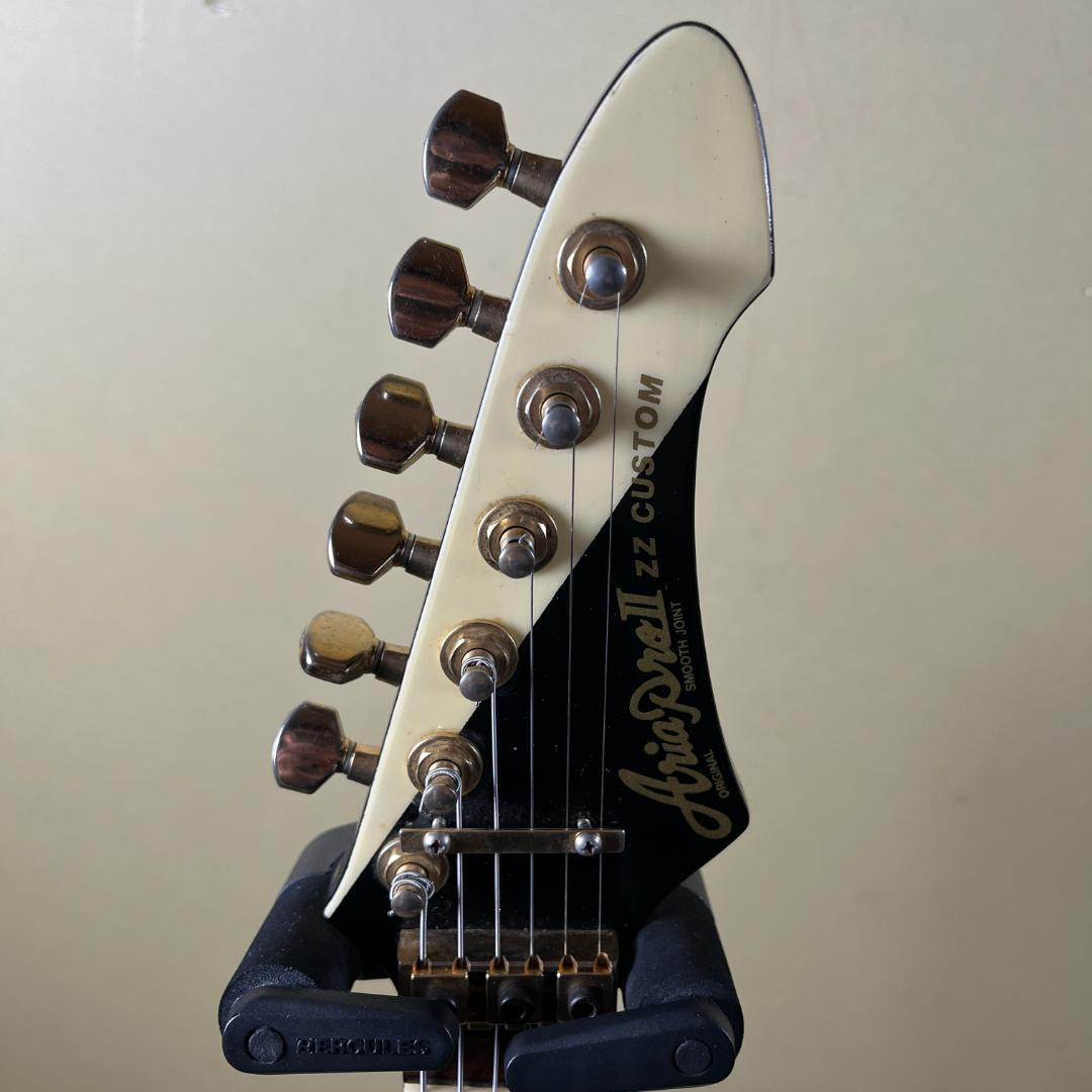 Aria Pro Ⅱ ZZ Custom 1984年製 Black White