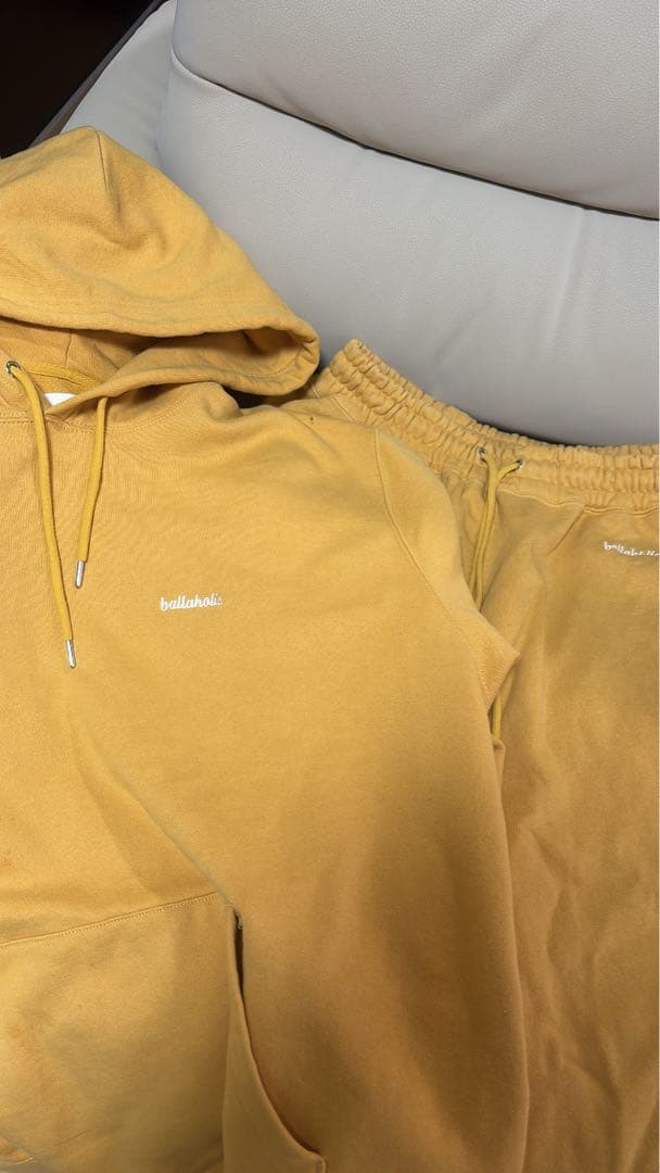 ballaholic スウェット上下セット　(gold)