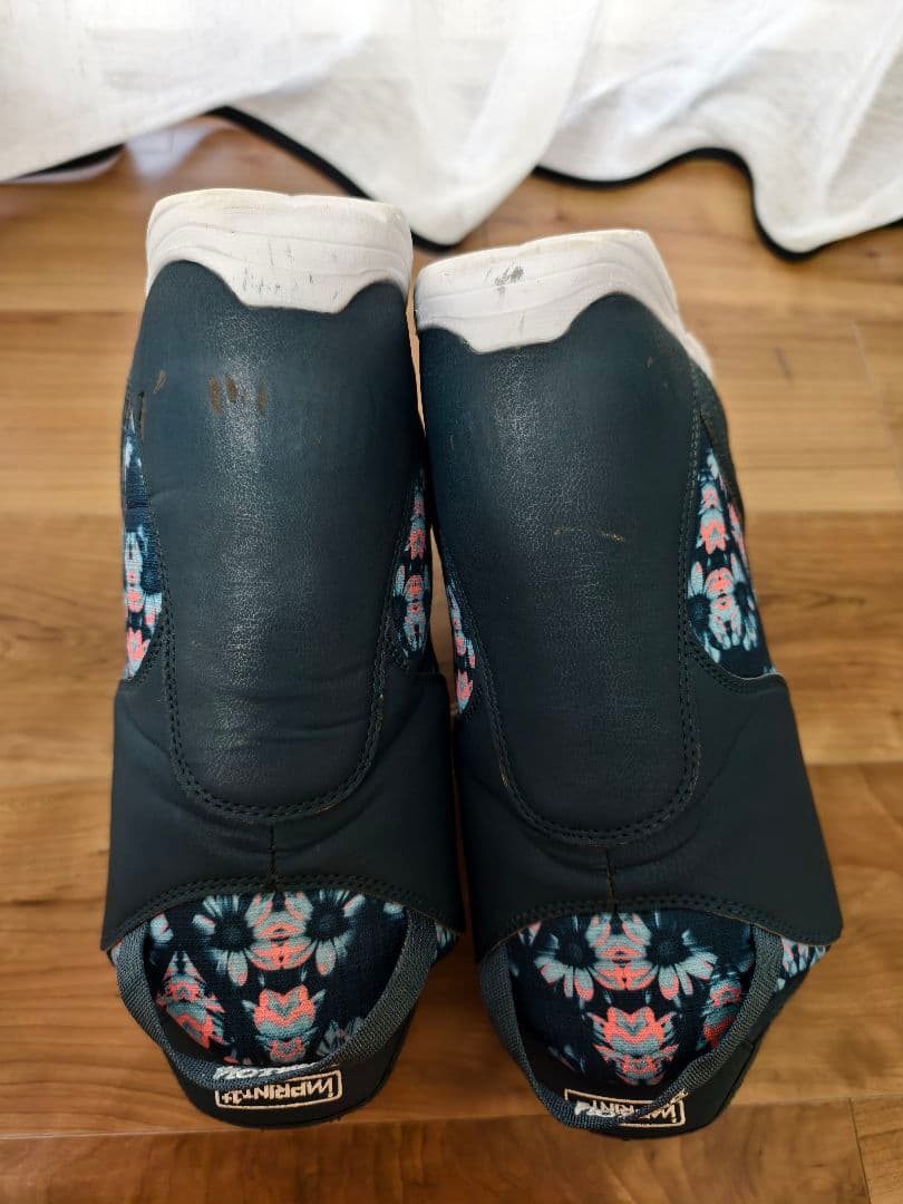 BURTON MINT BOA 24.0cm 女性用スノーボードブーツ