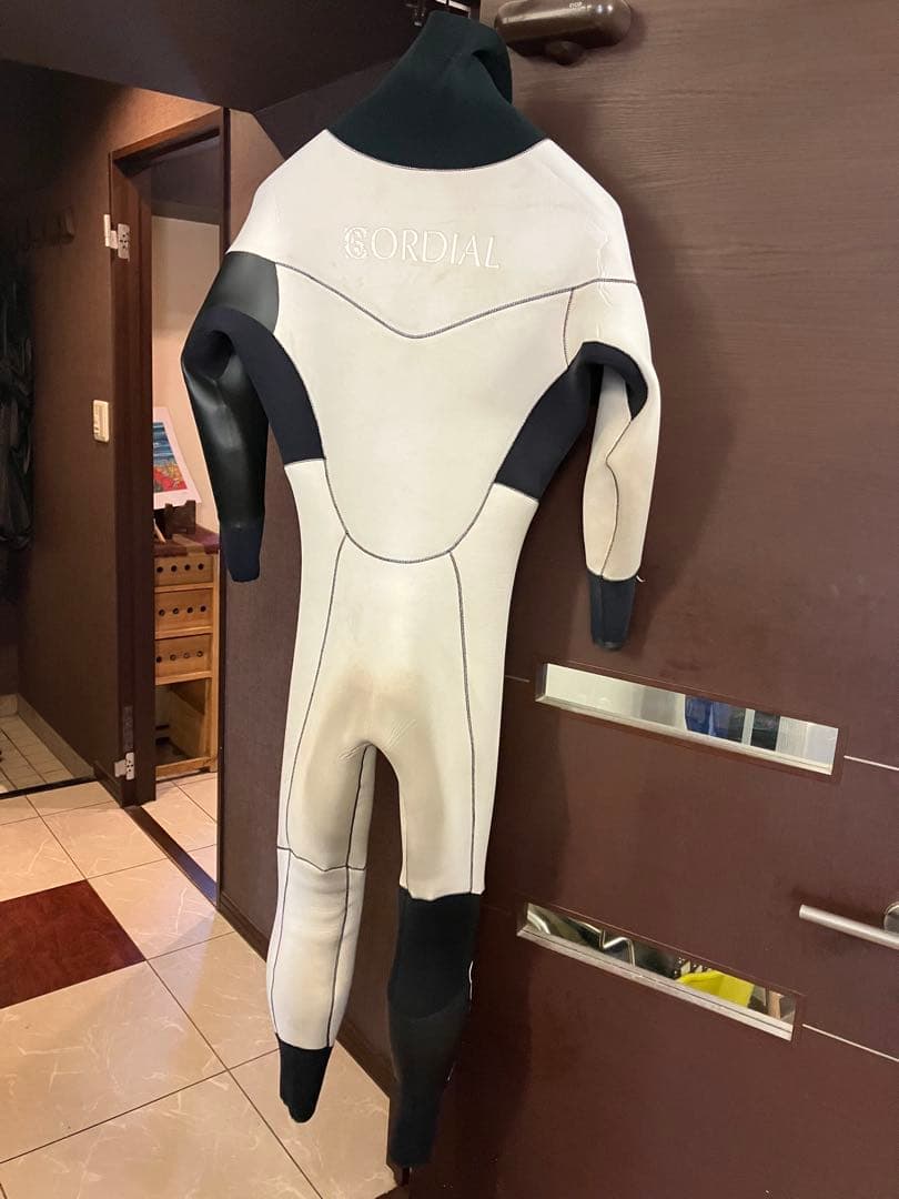 ネックイン　フルスーツ　メンズ　コーディアル