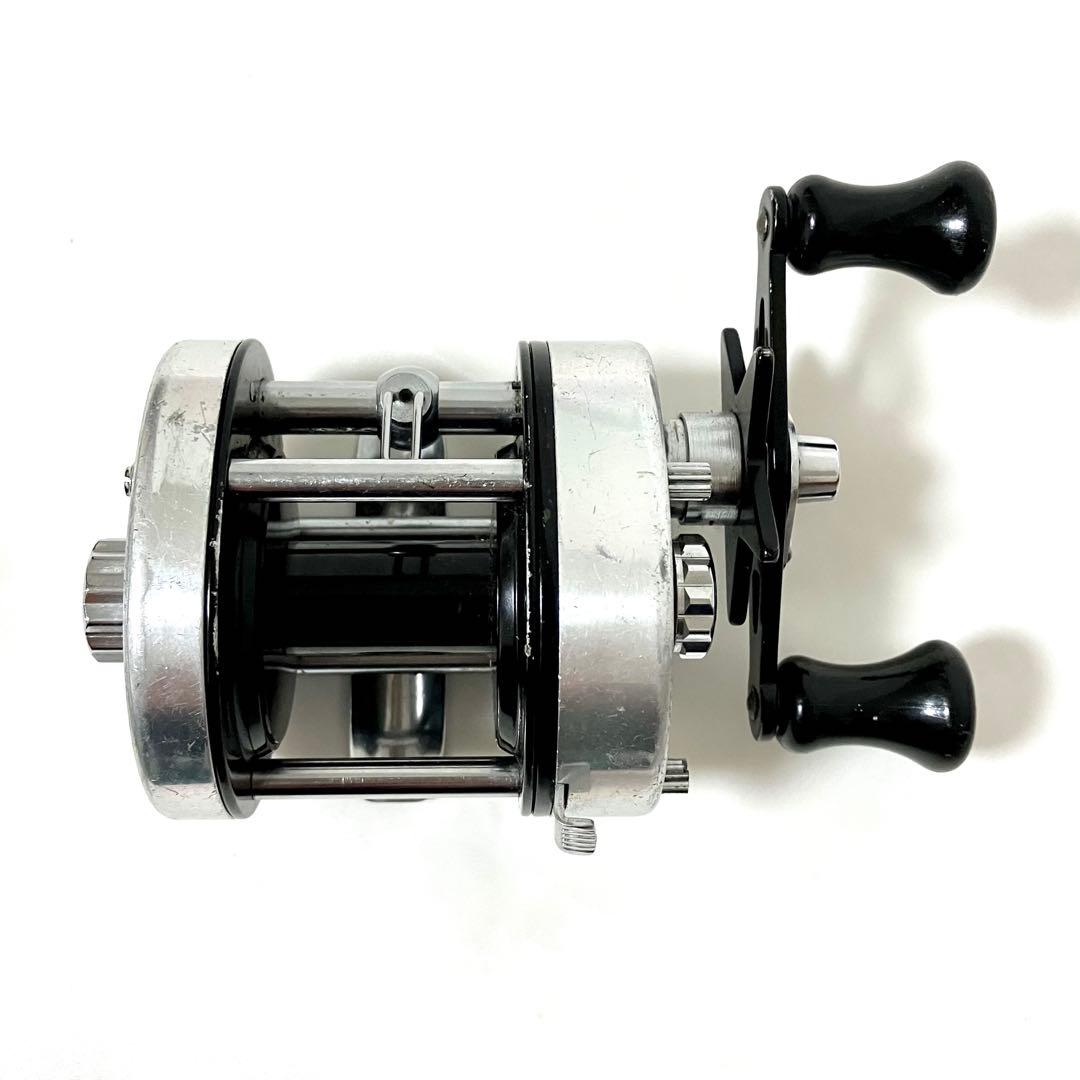 リーピングバス エンブレム　フルーガー 2800　PFLUEGER 2800