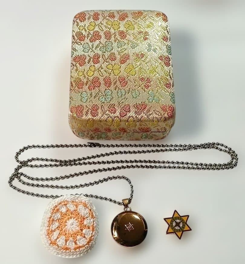 崇教真光 ペンダント　&　初級御神紋