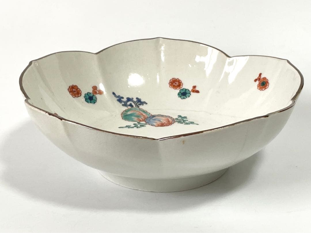 骨董　アンティーク　色絵　柿右衛門　花文様　鞠　輪花縁　鉢　菓子鉢