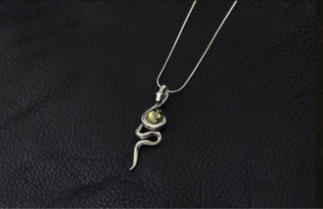 HYDE FC会員限定 蛇 りんご Independent Gold Apple