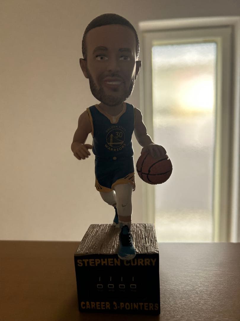 ステフィン・カリー ボブルヘッド 限定版