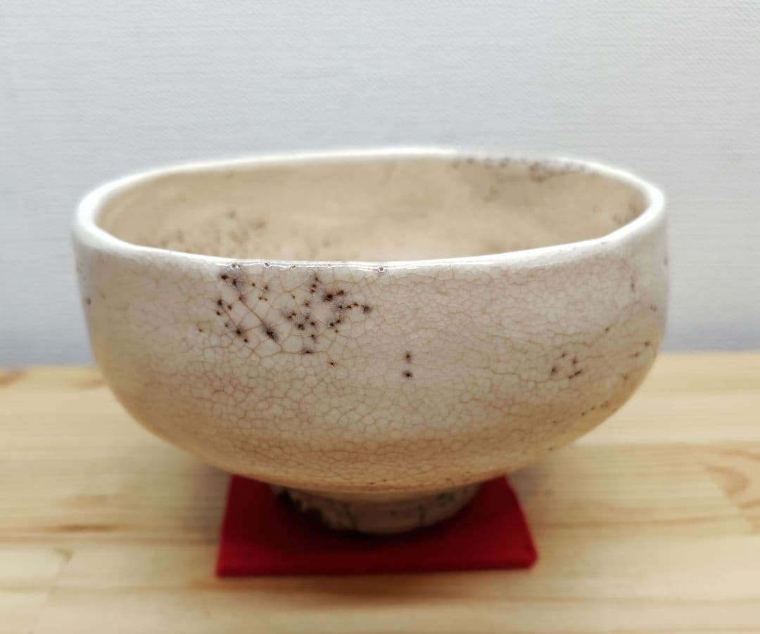 送料込【逢絢亭】茶道具 茶碗 萬古焼 雨漏手茶碗 裏千家書付 佐久間芳丘 共箱