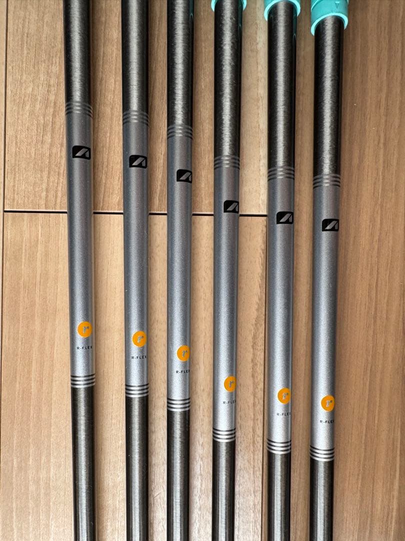 ブリヂストン241CB,258CBPアイアン6本スチールファイバーi95cw R