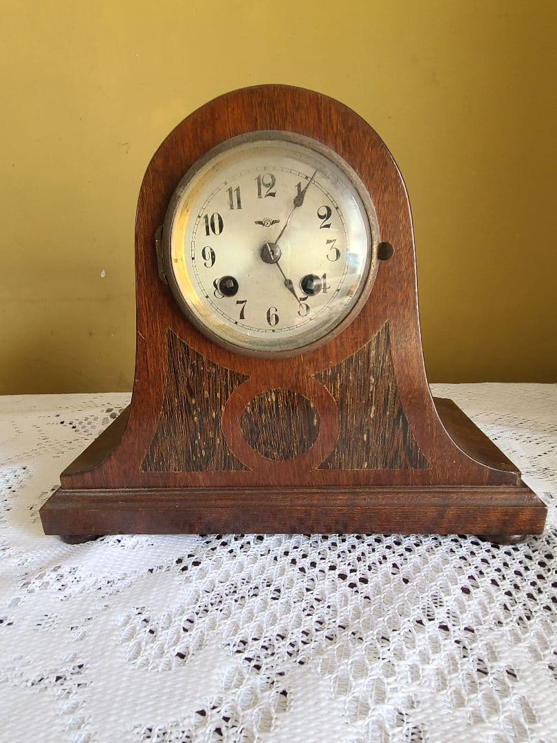 ドイツ(kienzle)キンツレのアンティークなマンラル時計 ゼンマイ式の置時計