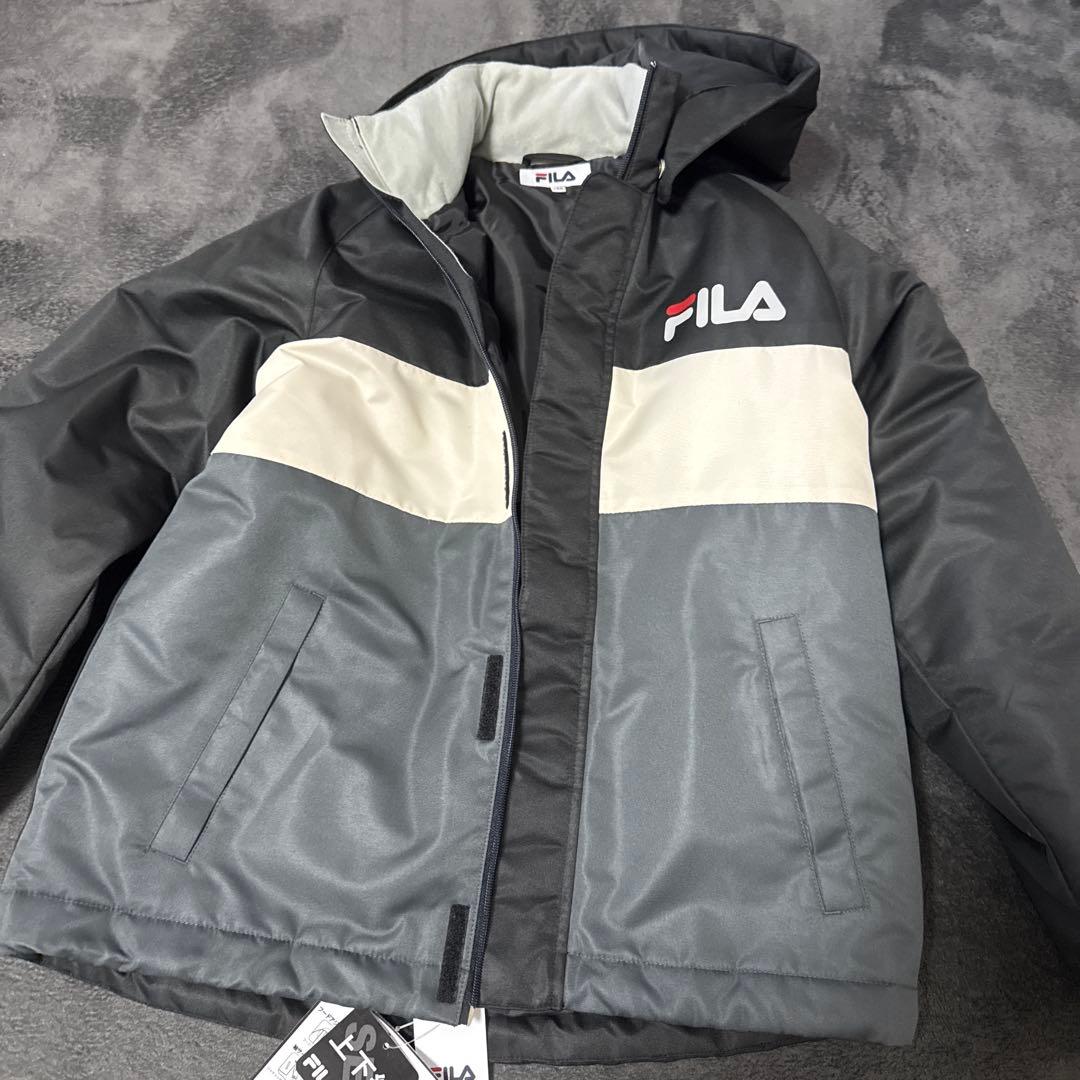 新品★ フィラ　ジュニア スノーウエア　140センチ