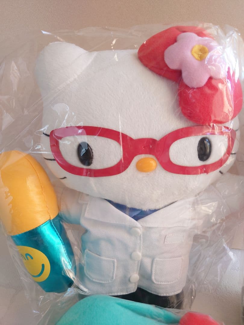 未使用　杏林堂コラボ　キティ　ぬいぐるみ　Ｌサイズ　ご当地　薬剤師　管理栄養士