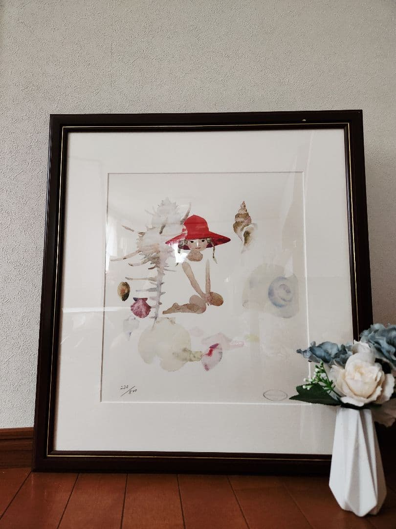 いわさきちひろ　貝がらと赤い帽子の少女　額縁付き　２３０/５００リトグラフ