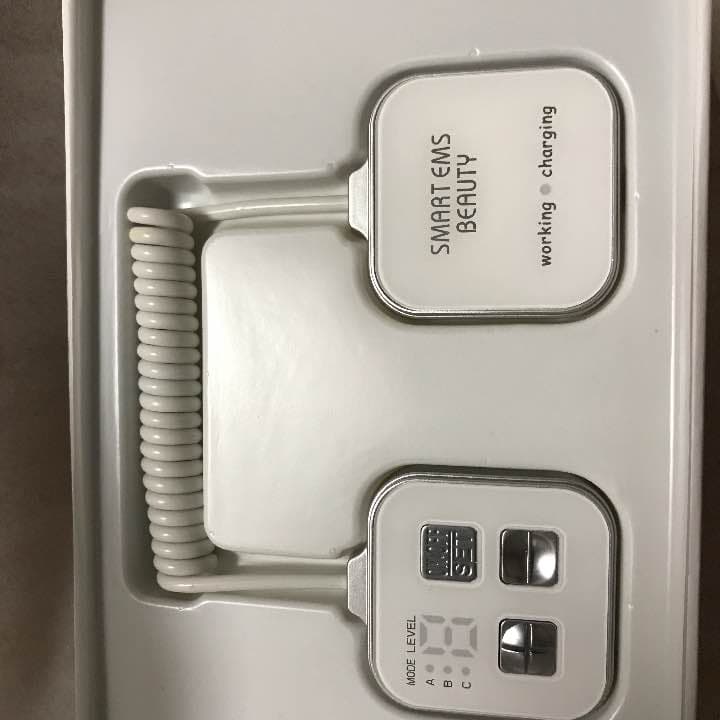 ウエイトトレーニング SMART EMS BEAUTY