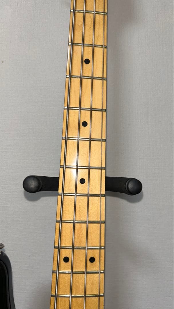 Fender Jazz Bass ストラップ付き