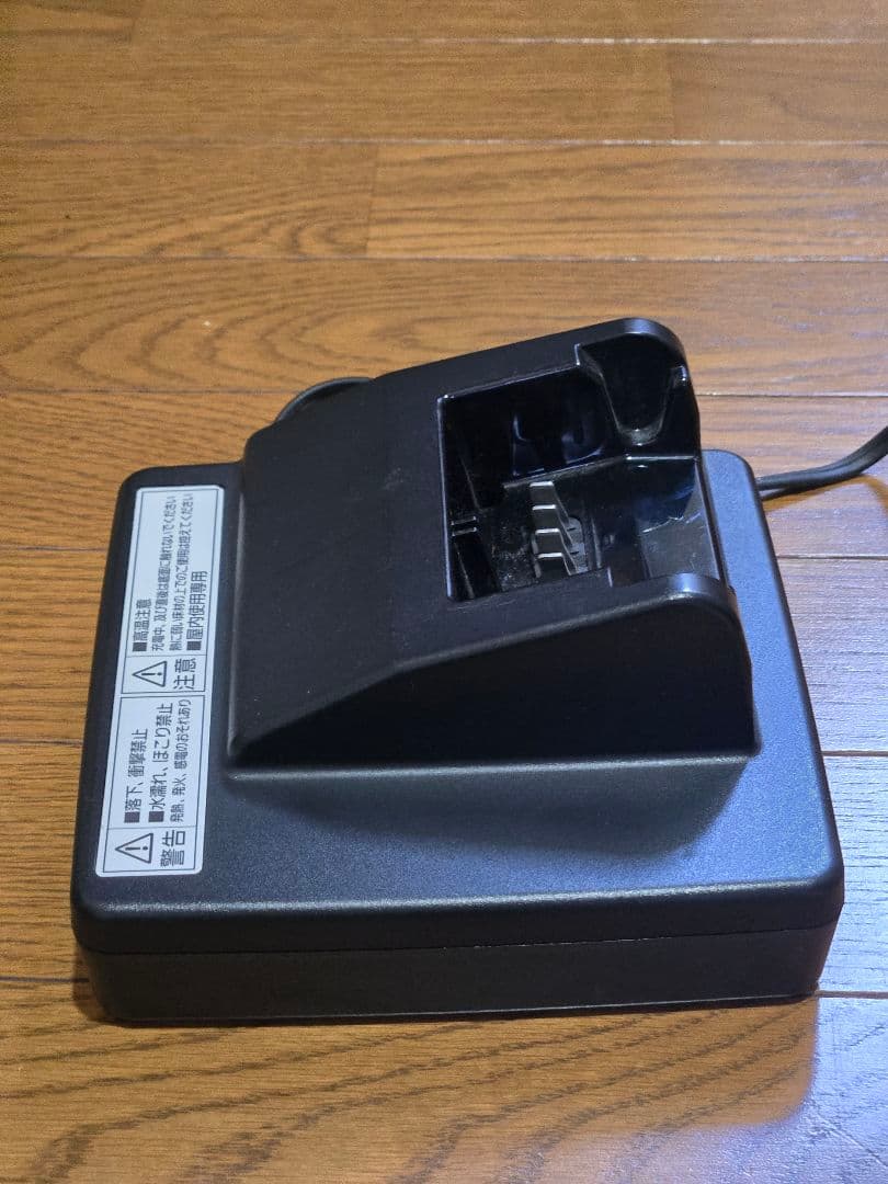 パナソニック　電動自転車　バッテリー充電器