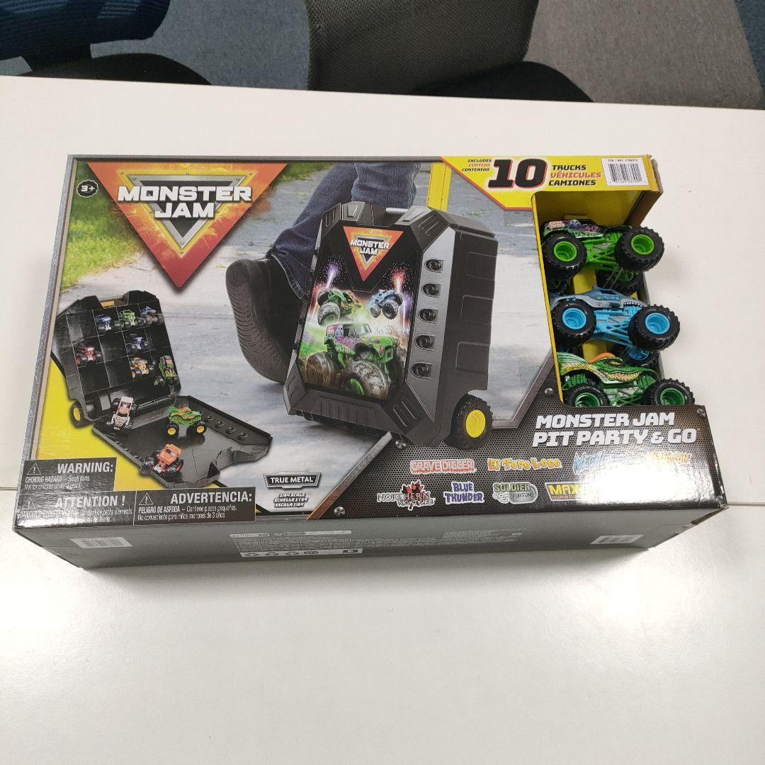 MONSTER JAM PIT PARTY & GO トラック セット 未使用品