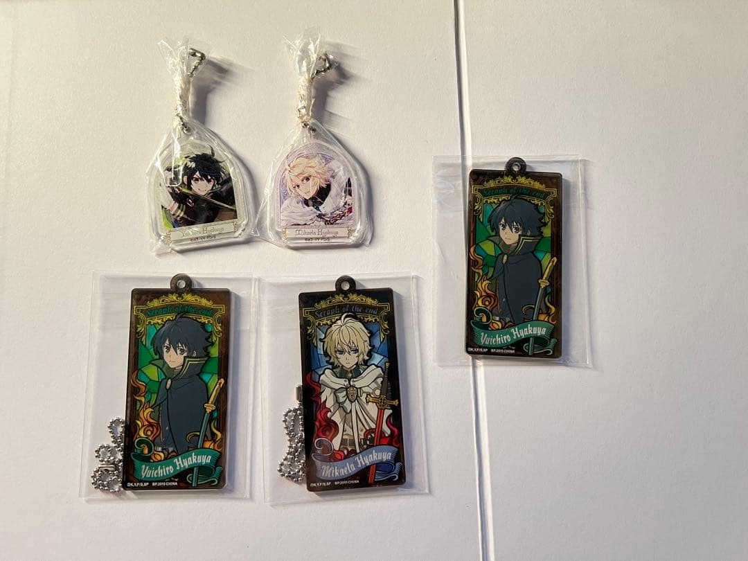 終わりのセラフ　アクリルキーホルダー　百夜ミカエラ　百夜優一郎