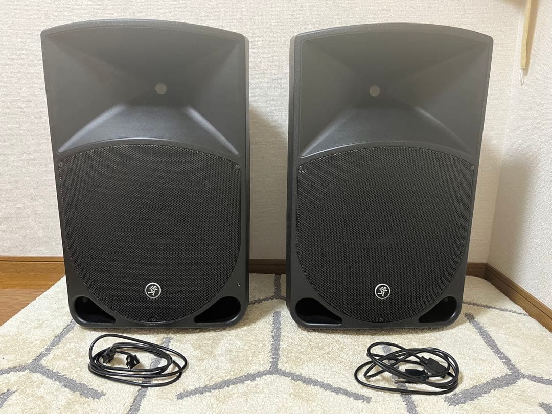 Mackie THUMP15 パワードスピーカー 2台 スピーカーケーブル2本付