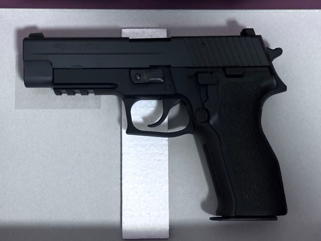 SIG SAUER P226 E² ガスガン